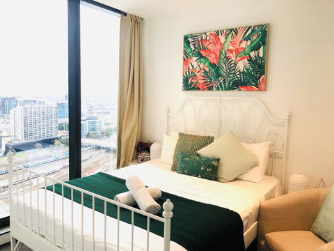 The Escape In Southern Cross Station - Accommodation NT 29