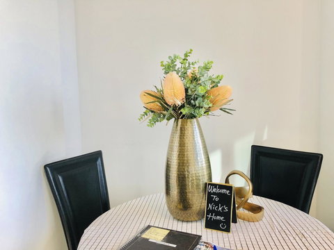 The Escape In Southern Cross Station - Accommodation NT 32