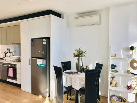 The Escape In Southern Cross Station - Accommodation NT 33