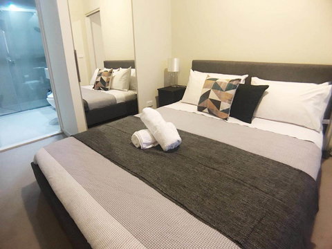 Sky City Serviced Apartment - Accommodation NT 18