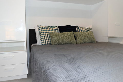 Executive Stay Little Collins Street - Accommodation NT 40