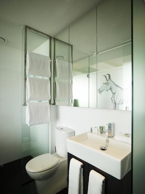 The Cullen Melbourne - Art Series - Accommodation NT 6