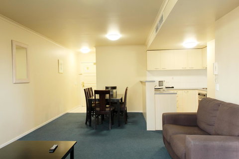 HarbourView Apartment Hotel (now Arrow On Spencer) - Accommodation NT 28