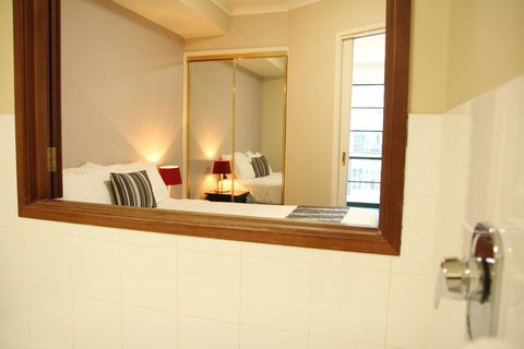 HarbourView Apartment Hotel (now Arrow On Spencer) - Accommodation NT 10