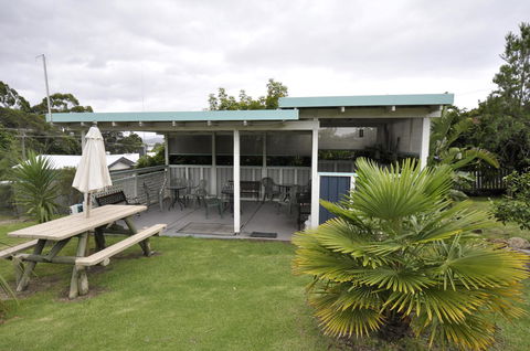 Ballymena Holiday Units - Accommodation NT 1
