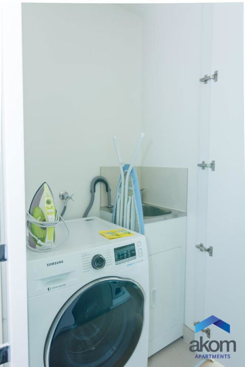 AKOM Melbourne - Accommodation NT 1