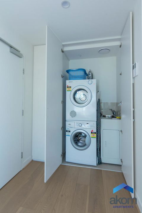 AKOM Melbourne - Accommodation NT 11