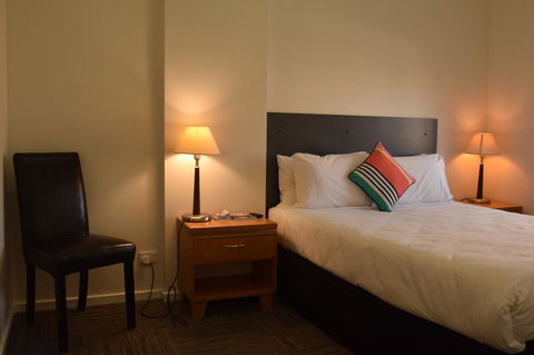 CROWN CENTRAL BUSINESS DISTRICT MOTEL - NO UNDER 18s - NT Tourism 33