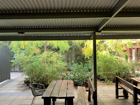 CROWN CENTRAL BUSINESS DISTRICT MOTEL - NO UNDER 18s - NT Tourism 1