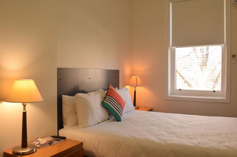 CROWN CENTRAL BUSINESS DISTRICT MOTEL - NO UNDER 18s - NT Tourism 32