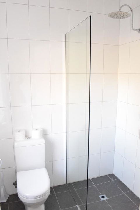 CROWN CENTRAL BUSINESS DISTRICT MOTEL - NO UNDER 18s - NT Tourism 30