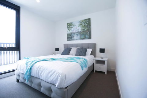 Box Hill 2 Bedroom Apt (La Maison) 02 - Accommodation NT 0