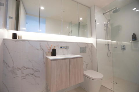 Box Hill 2 Bedroom Apt (La Maison) 02 - Accommodation NT 4