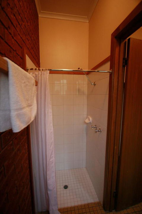 The Harrietville Snowline Hotel - NT Tourism 22