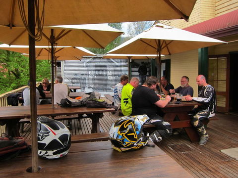 The Harrietville Snowline Hotel - NT Tourism 34