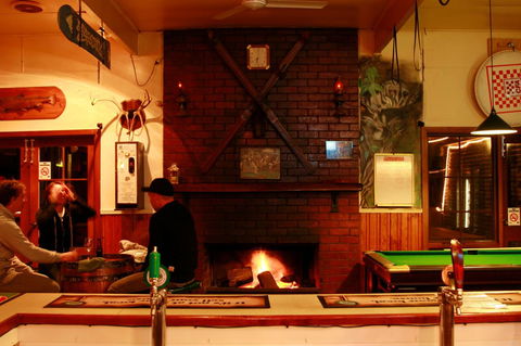 The Harrietville Snowline Hotel - NT Tourism 3