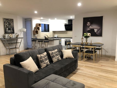 Apartments In Phillip Island Towers - Block C - NT Tourism 0