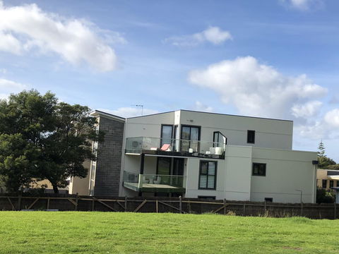 Apartments In Phillip Island Towers - Block C - NT Tourism 33