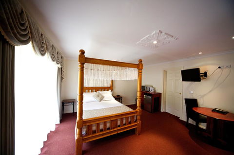 Sanctuary House Resort Motel - Accommodation NT 19