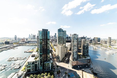 Melbourne Private Apartments - Collins Wharf Waterfront, Docklands - NT Tourism 1
