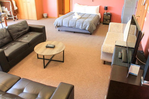 St Georges Motor Inn - Accommodation NT 25