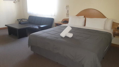 St Georges Motor Inn - Accommodation NT 20