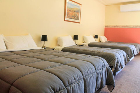 St Georges Motor Inn - Accommodation NT 26
