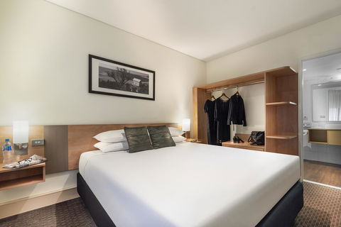 Ibis Melbourne Hotel And Apartments - Accommodation NT 17