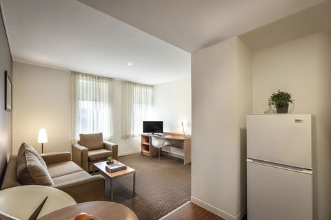 Ibis Melbourne Hotel And Apartments - Accommodation NT 11