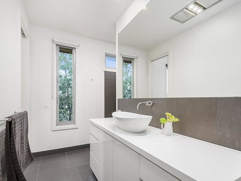 Aireys Ocean View - Accommodation NT 10