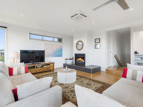 Aireys Ocean View - Accommodation NT 2