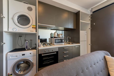 Amazing Accommodations : South Yarra - Accommodation NT 22