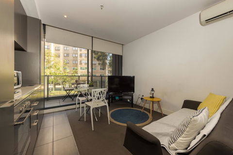 Amazing Accommodations : South Yarra - Accommodation NT 14