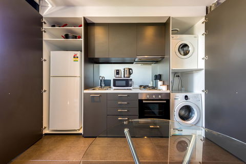 Amazing Accommodations : South Yarra - Accommodation NT 31