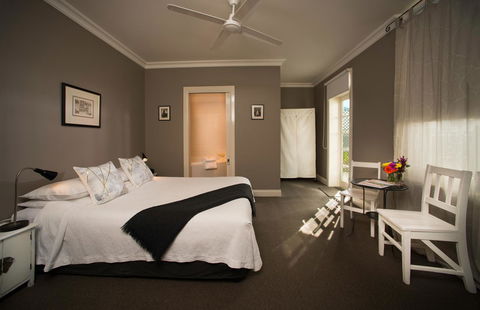 Athelstane House - Accommodation NT 23