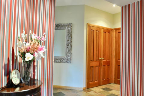 Crimea Retreat - Accommodation NT 4