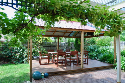 Crimea Retreat - Accommodation NT 14