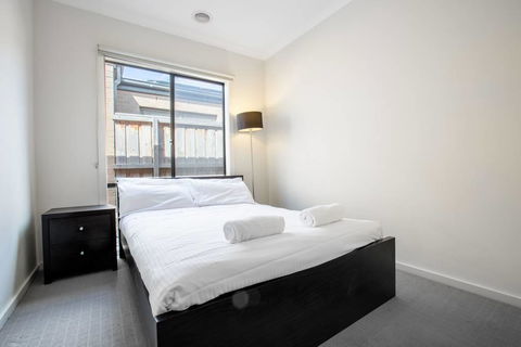 Holiday Rose - Accommodation NT 11