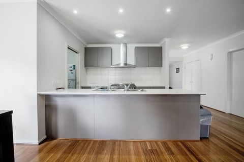 Holiday Rose - Accommodation NT 1