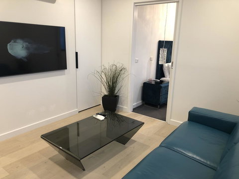 Crown Boutique S Collection - Accommodation NT 13