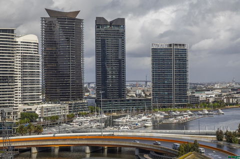 Signature Waterfront Apartments - Accommodation NT 34