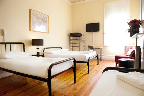 Hotel Claremont Guest House - NT Tourism 12