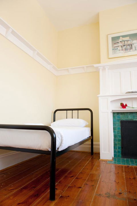 Hotel Claremont Guest House - NT Tourism 4
