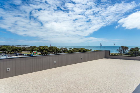 Blairgowrie Apartment 1 - On The Beach - Accommodation NT 8