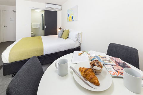 City Edge North Melbourne Apartment Hotel - NT Tourism 4