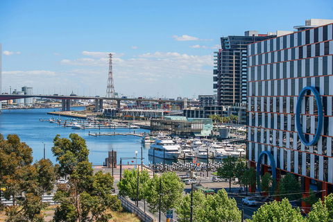 Peppers Docklands - Accommodation NT 3