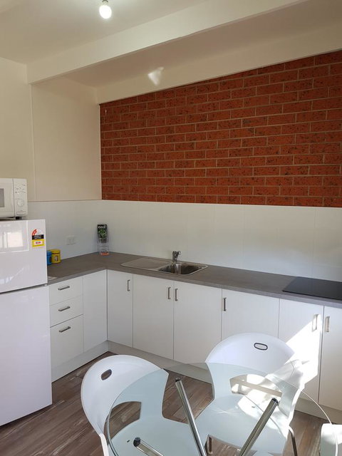 Beachcomber Holiday Units - Accommodation NT 12