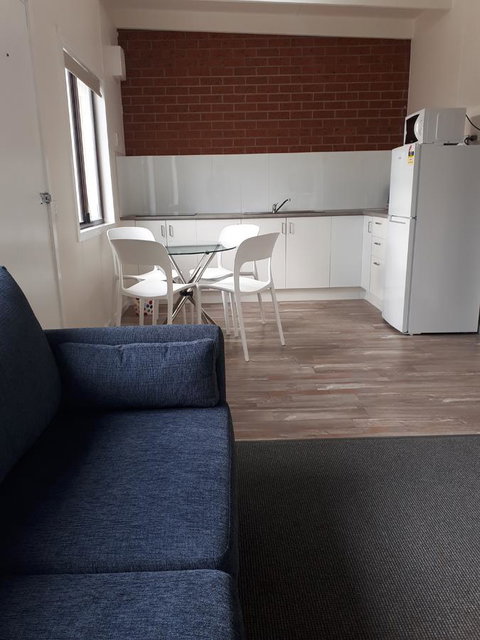 Beachcomber Holiday Units - Accommodation NT 11