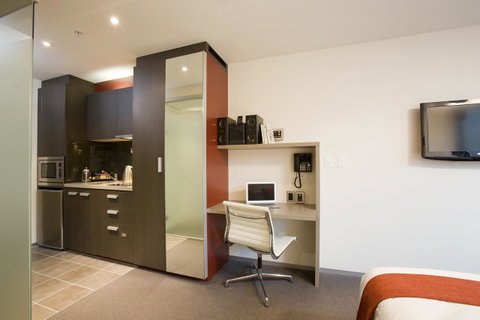 City Tempo - Queen St - Accommodation NT 25
