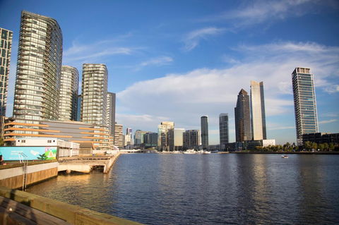 Orange Stay At Collins Wharf - Accommodation NT 5